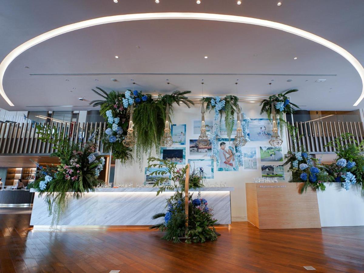 Chatrium Grand Bangkok Exterior foto The lobby of the hotel