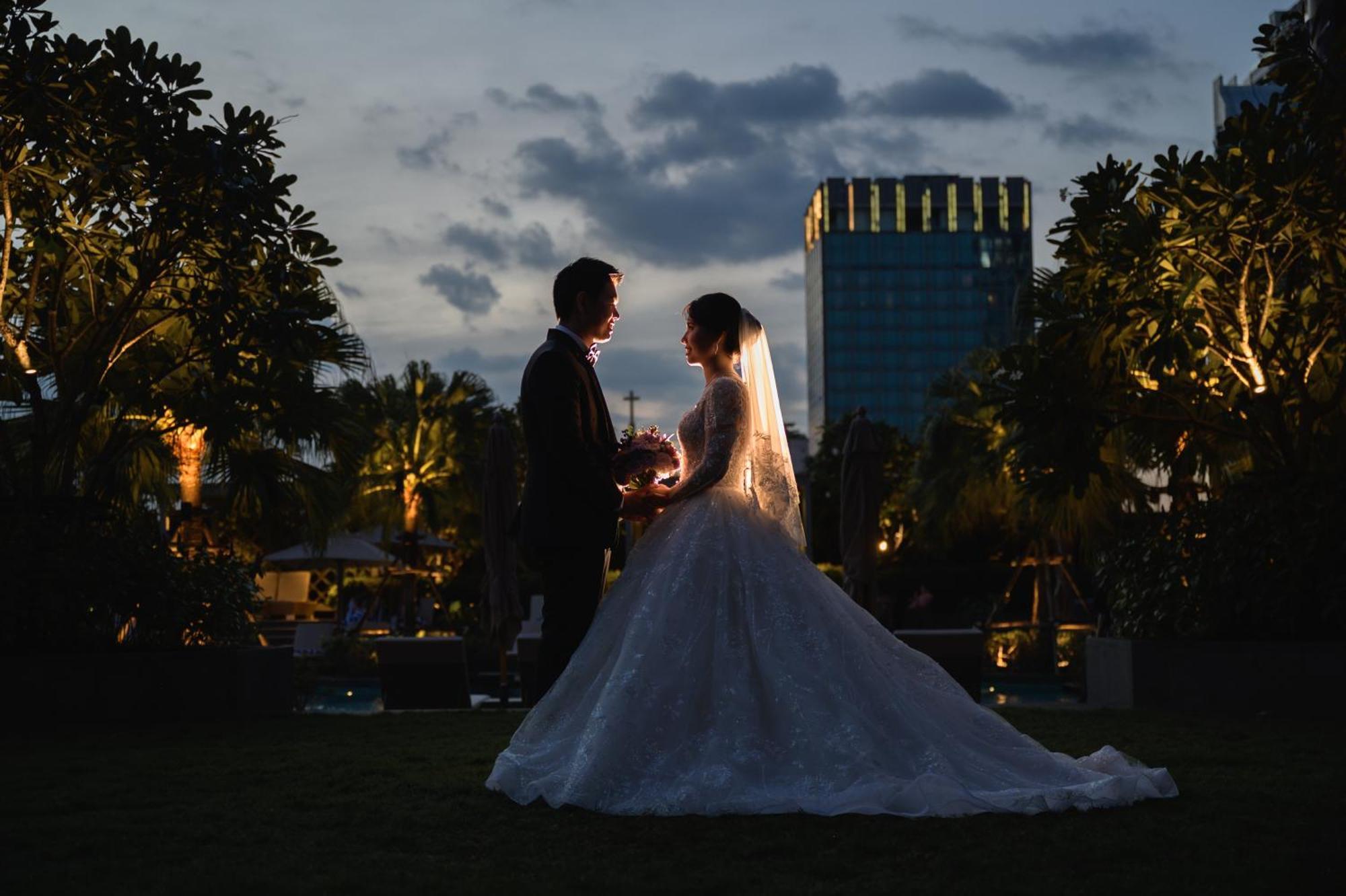 Chatrium Grand Bangkok Exterior foto A Thai wedding