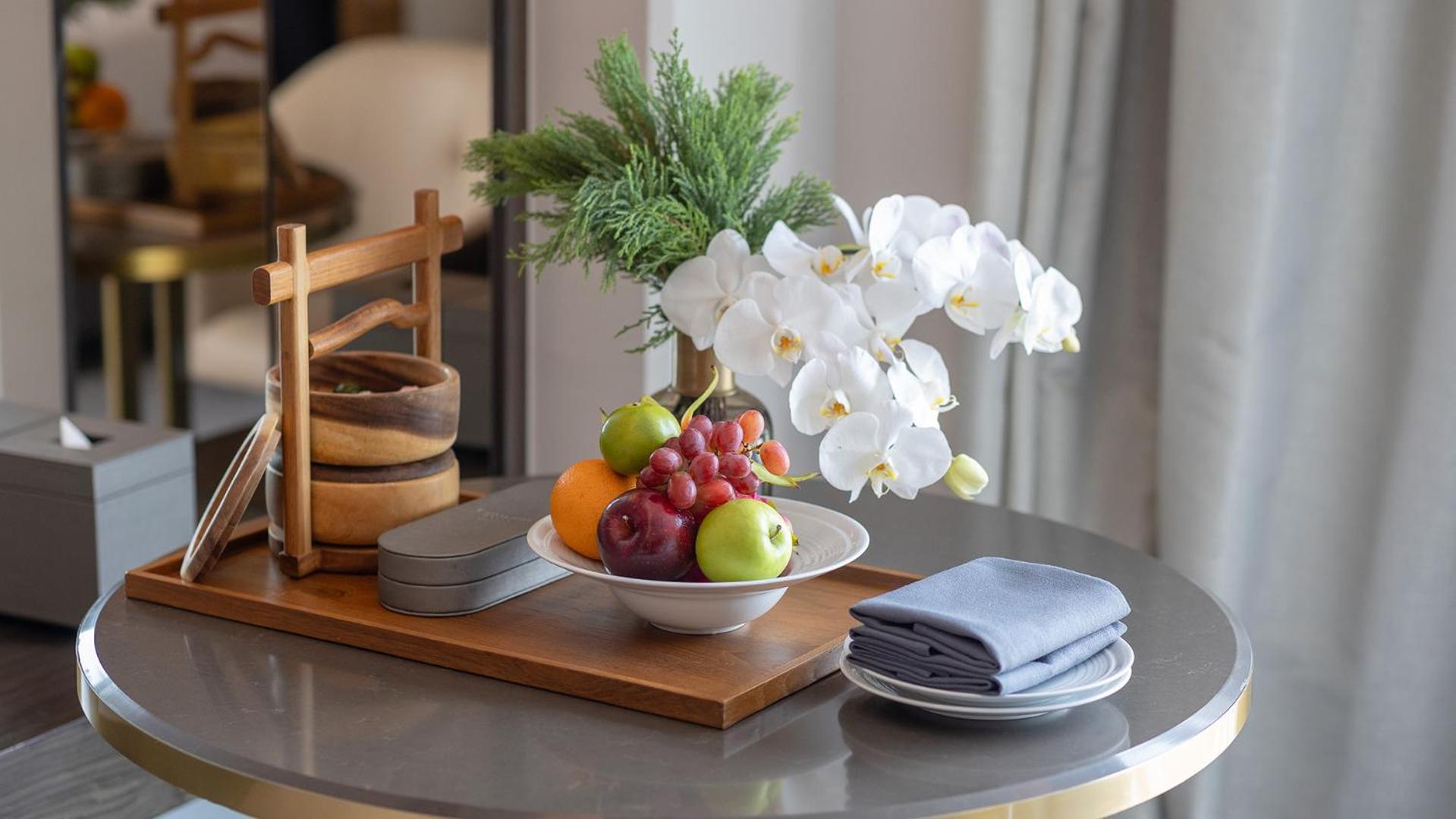 Chatrium Grand Bangkok Exterior foto Fruit platter